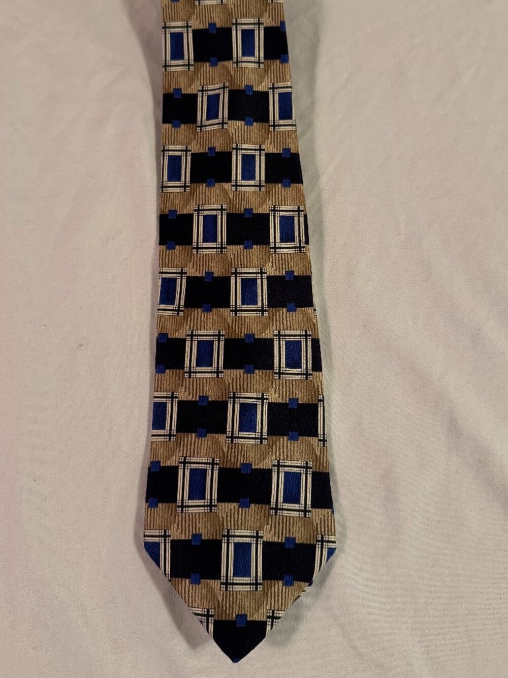 Machado George Machado tie silk, excellent condition. personal collection.